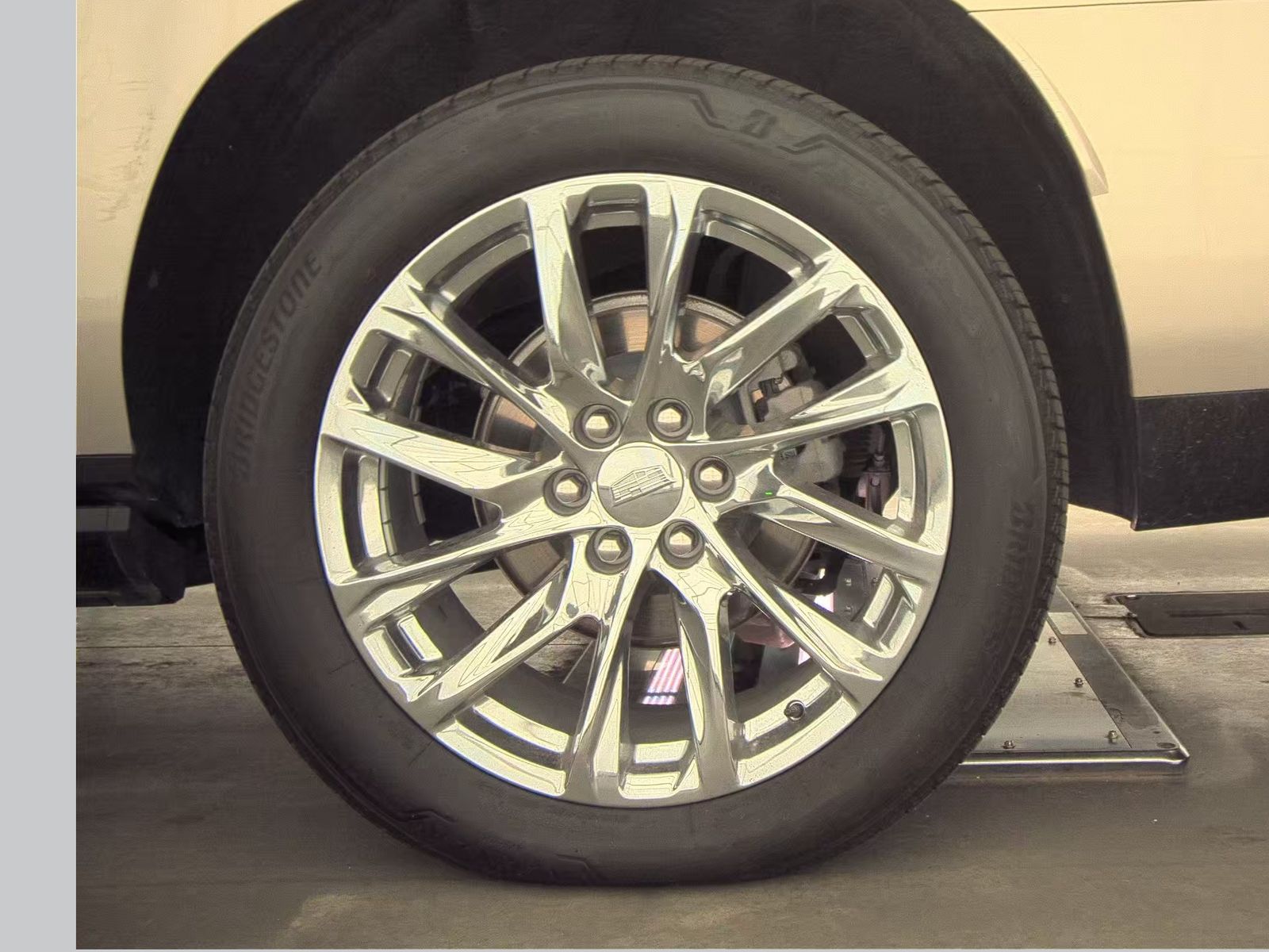 2023 Cadillac Escalade ESV Premium Luxury Platinum AWD