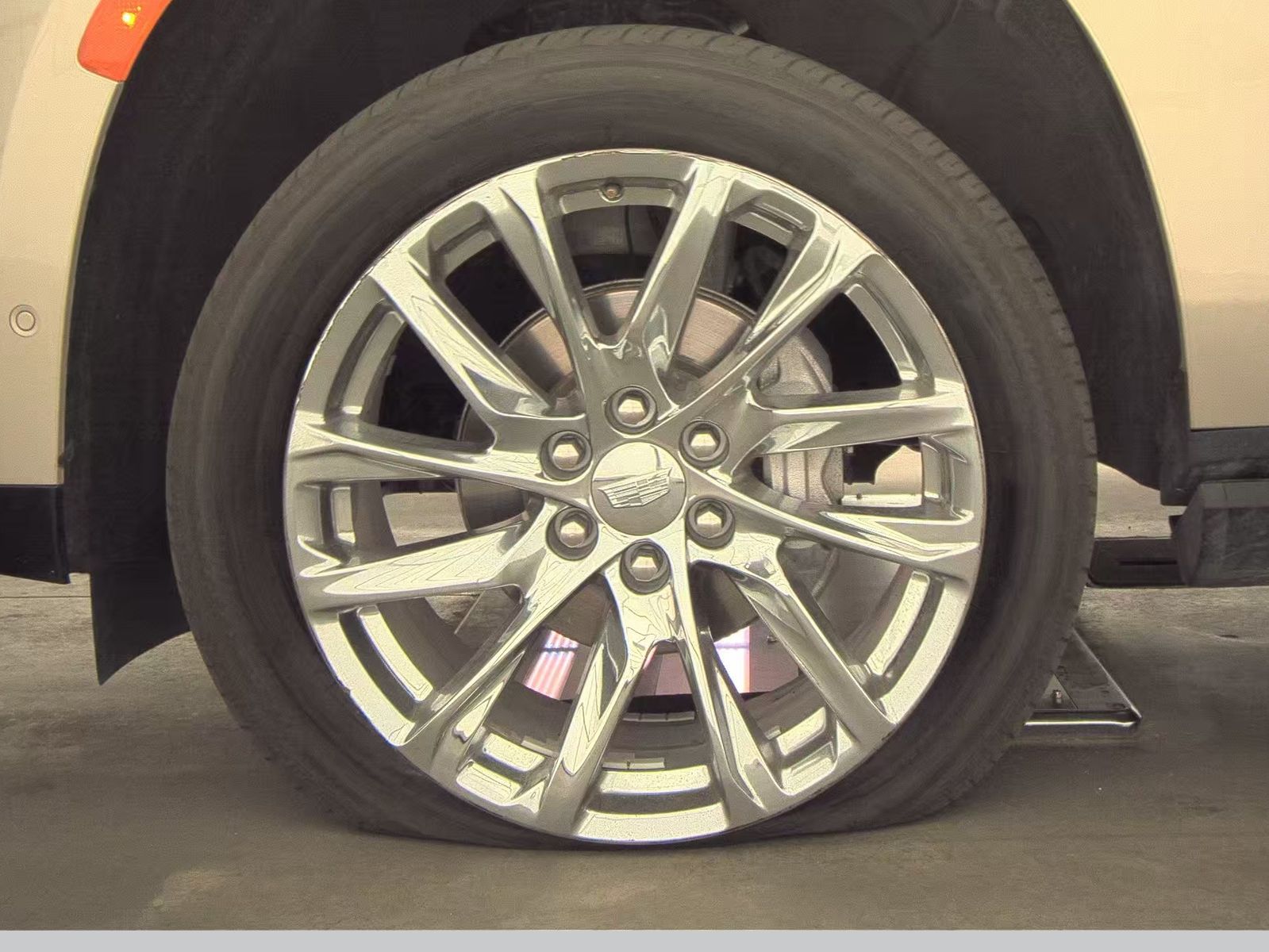 2023 Cadillac Escalade ESV Premium Luxury Platinum AWD