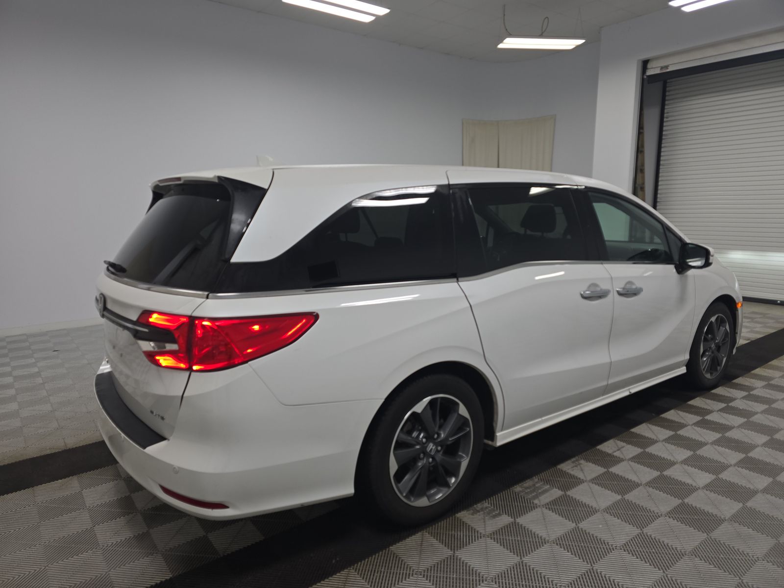 2023 Honda Odyssey Elite FWD