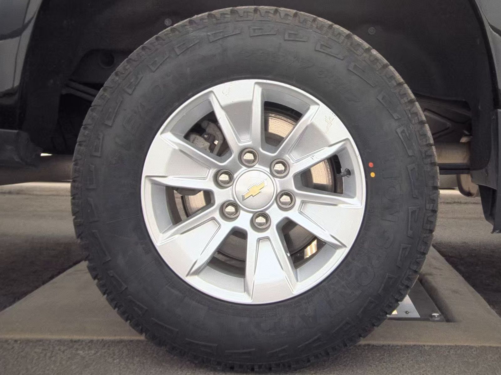 2023 Chevrolet Silverado 1500 LT AWD