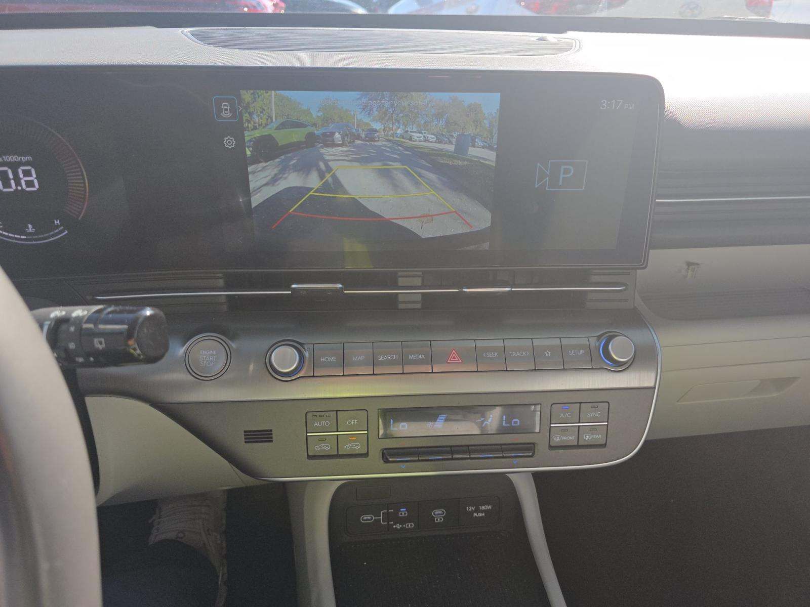 2024 Hyundai Kona SEL FWD