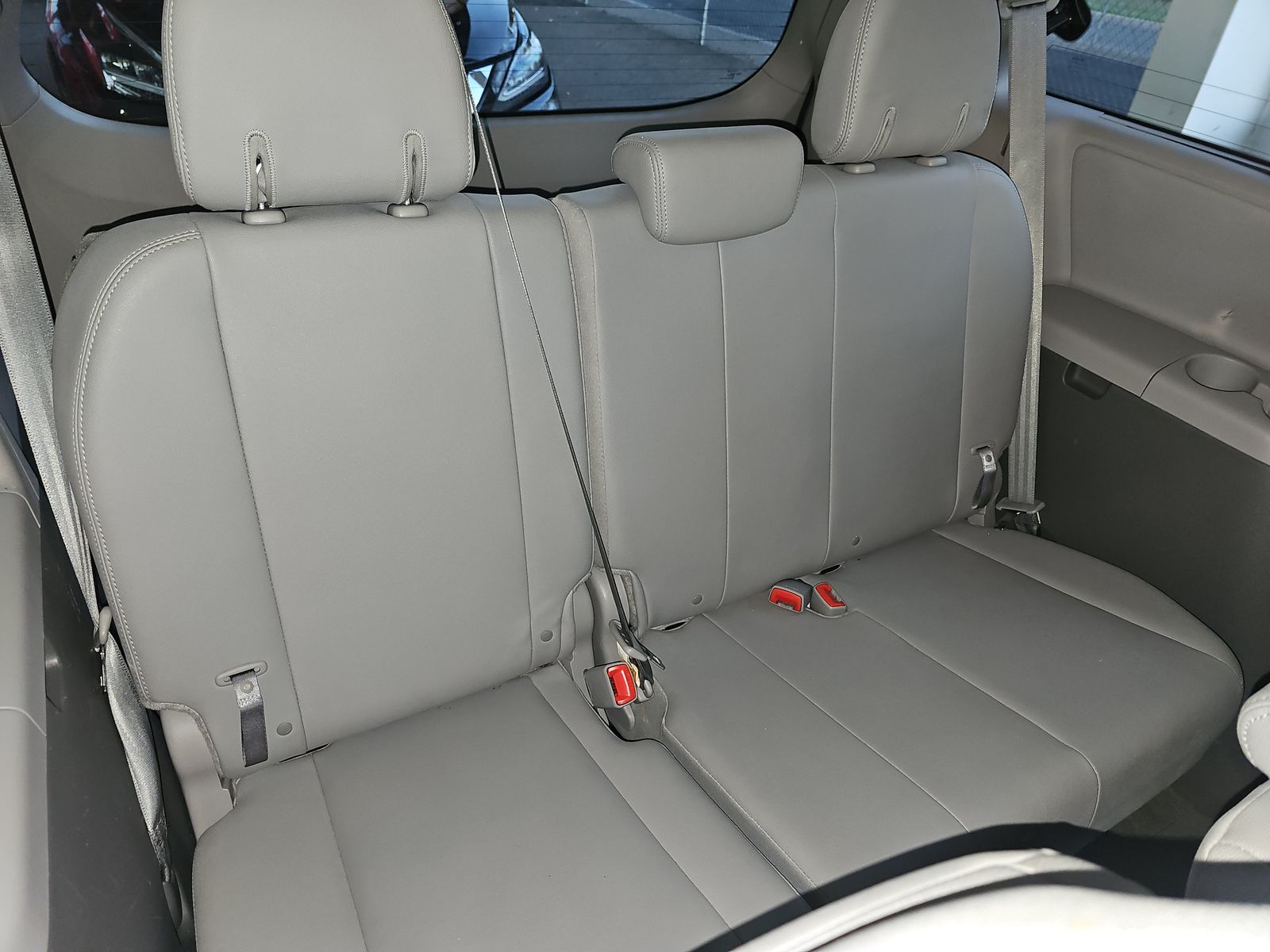 2017 Toyota Sienna XLE Premium FWD