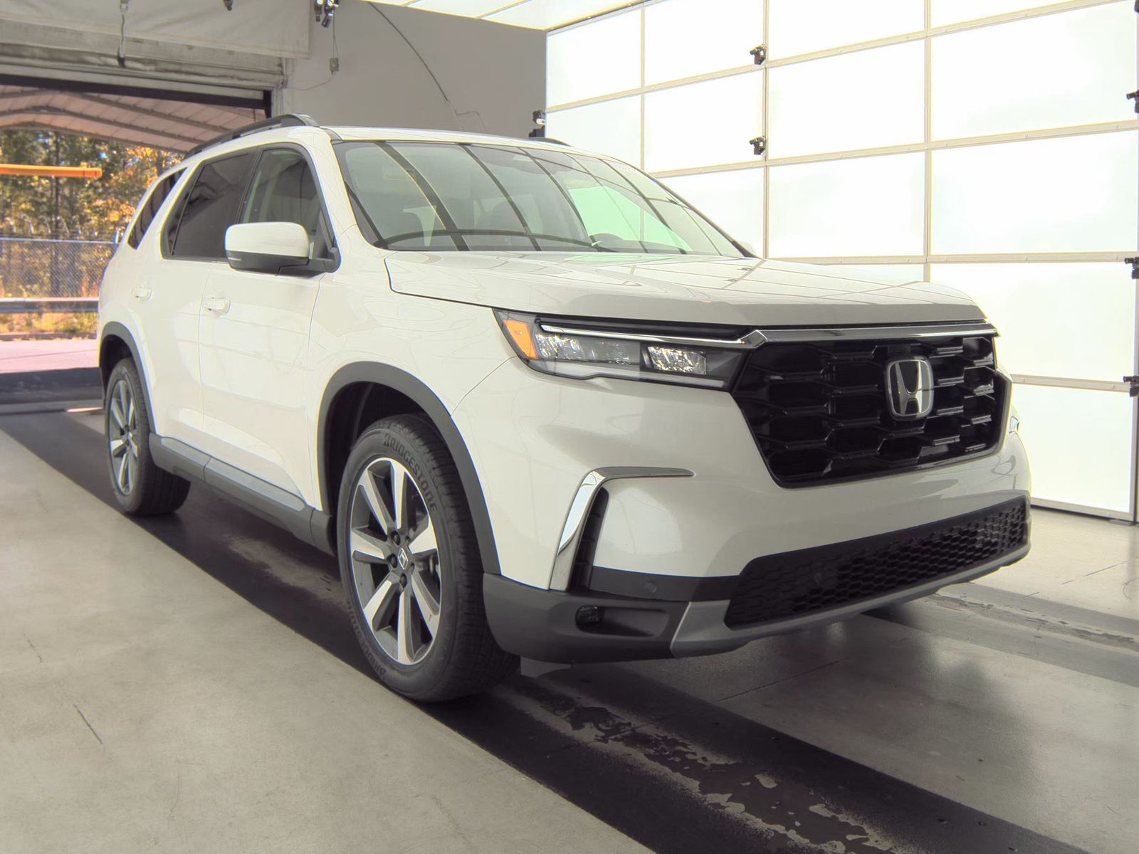 2025 Honda Pilot Touring AWD