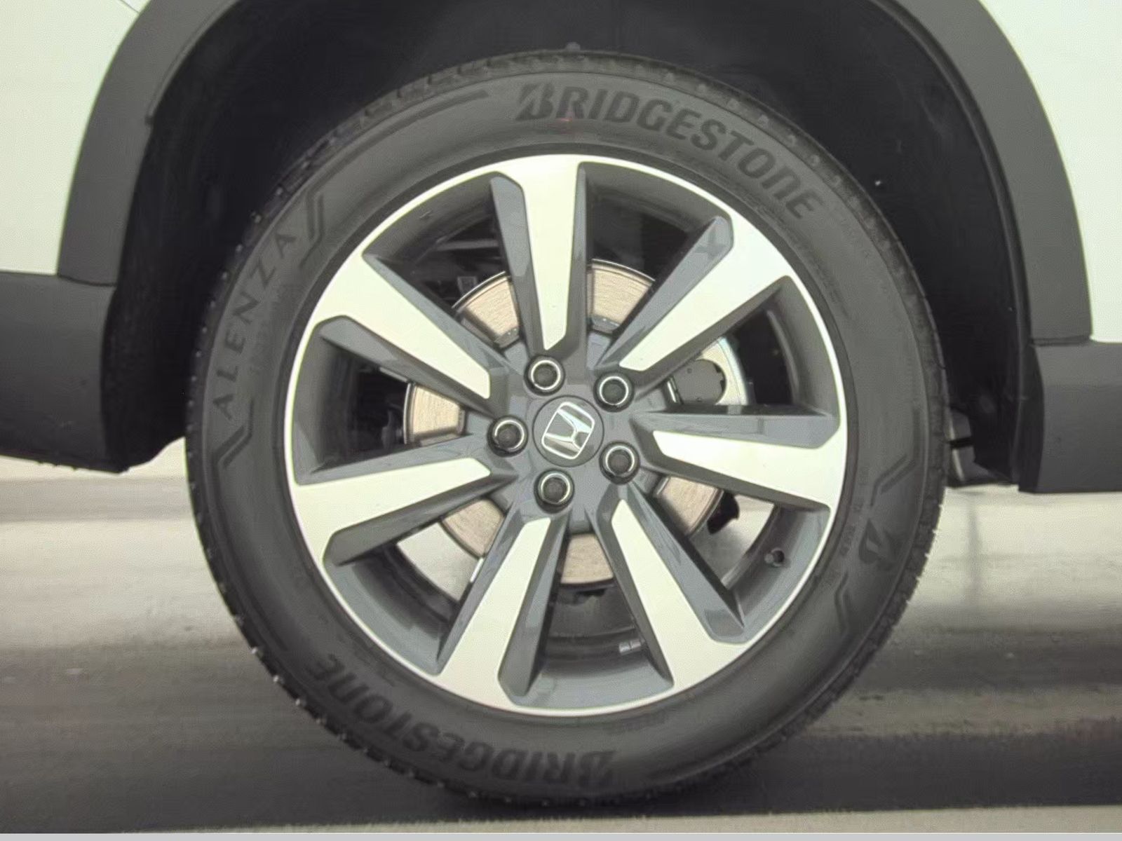 2025 Honda Pilot Touring AWD