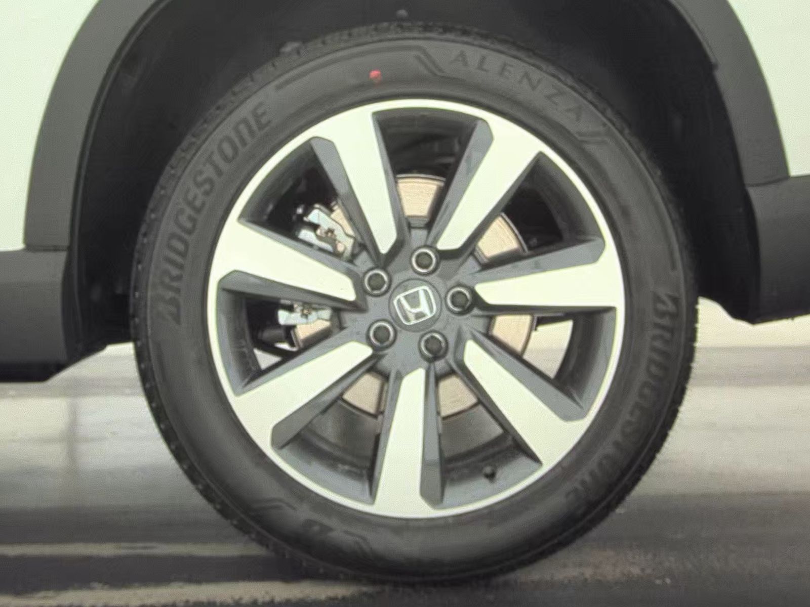 2025 Honda Pilot Touring AWD