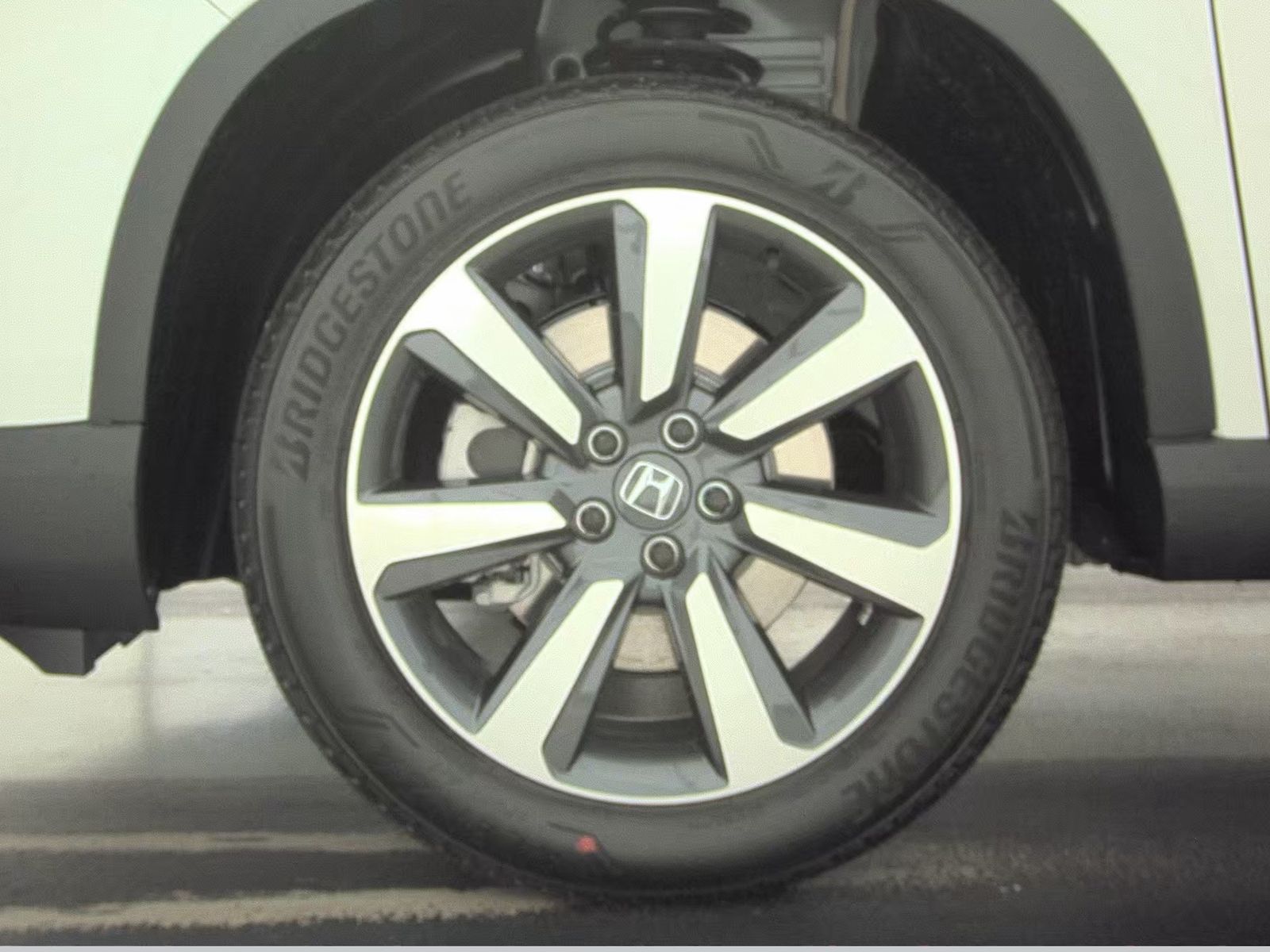 2025 Honda Pilot Touring AWD