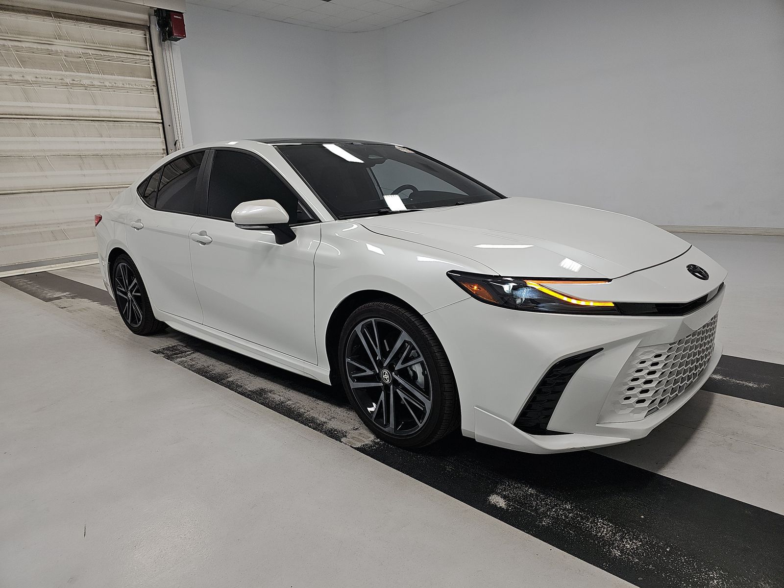 2025 Toyota Camry XSE FWD