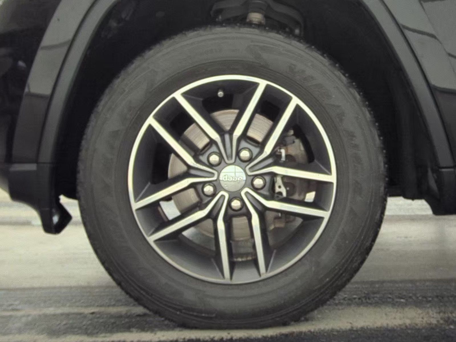 2018 Jeep Grand Cherokee Laredo E Edition AWD