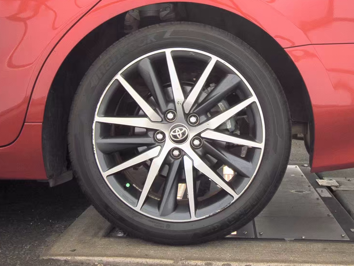 2024 Toyota Camry Hybrid XLE FWD