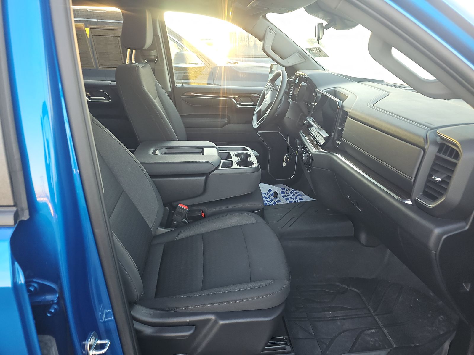 2024 Chevrolet Silverado 1500 RST AWD