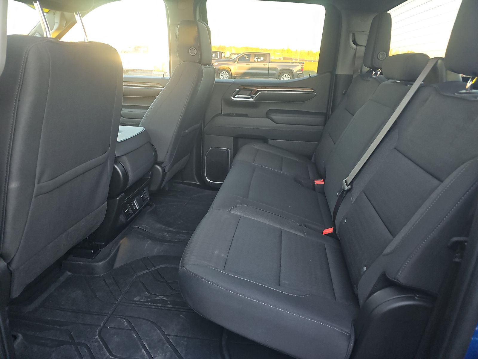 2024 Chevrolet Silverado 1500 RST AWD