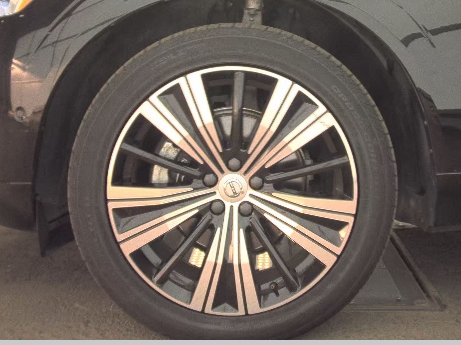 2022 Volvo XC60 B5 Inscription AWD