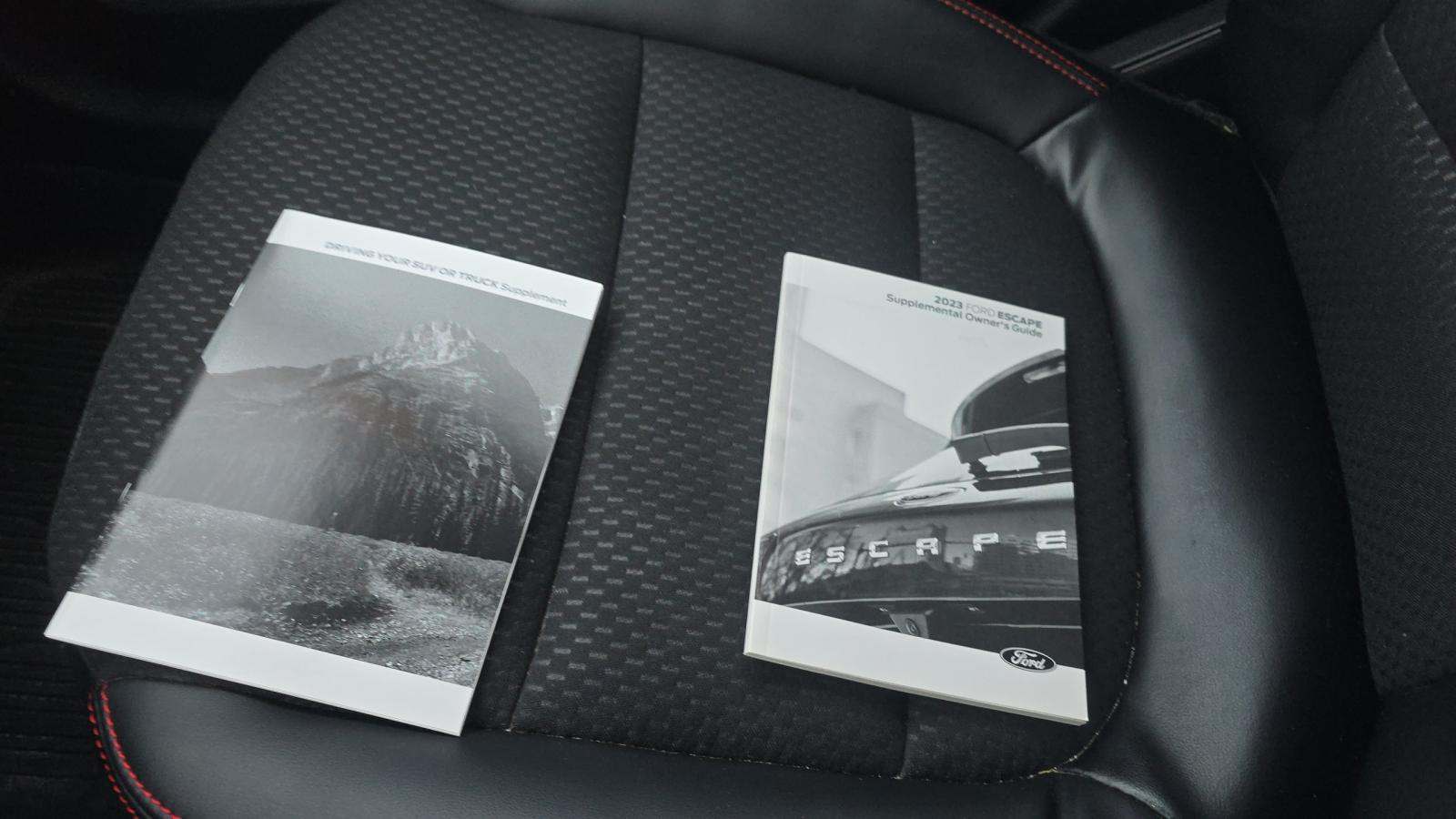 2023 Ford Escape ST-Line Select AWD