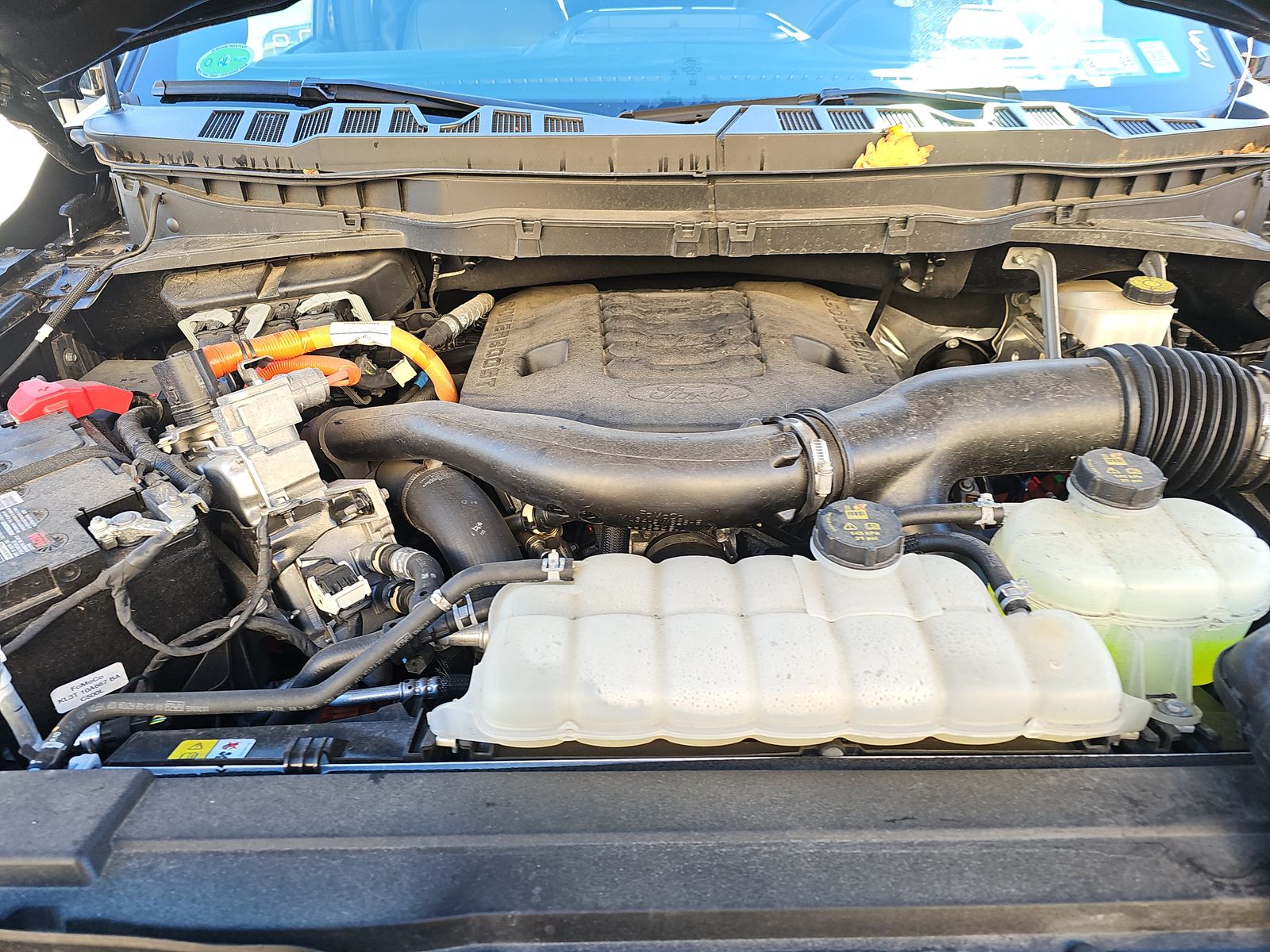 2022 Ford F-150 Hybrid Lariat AWD