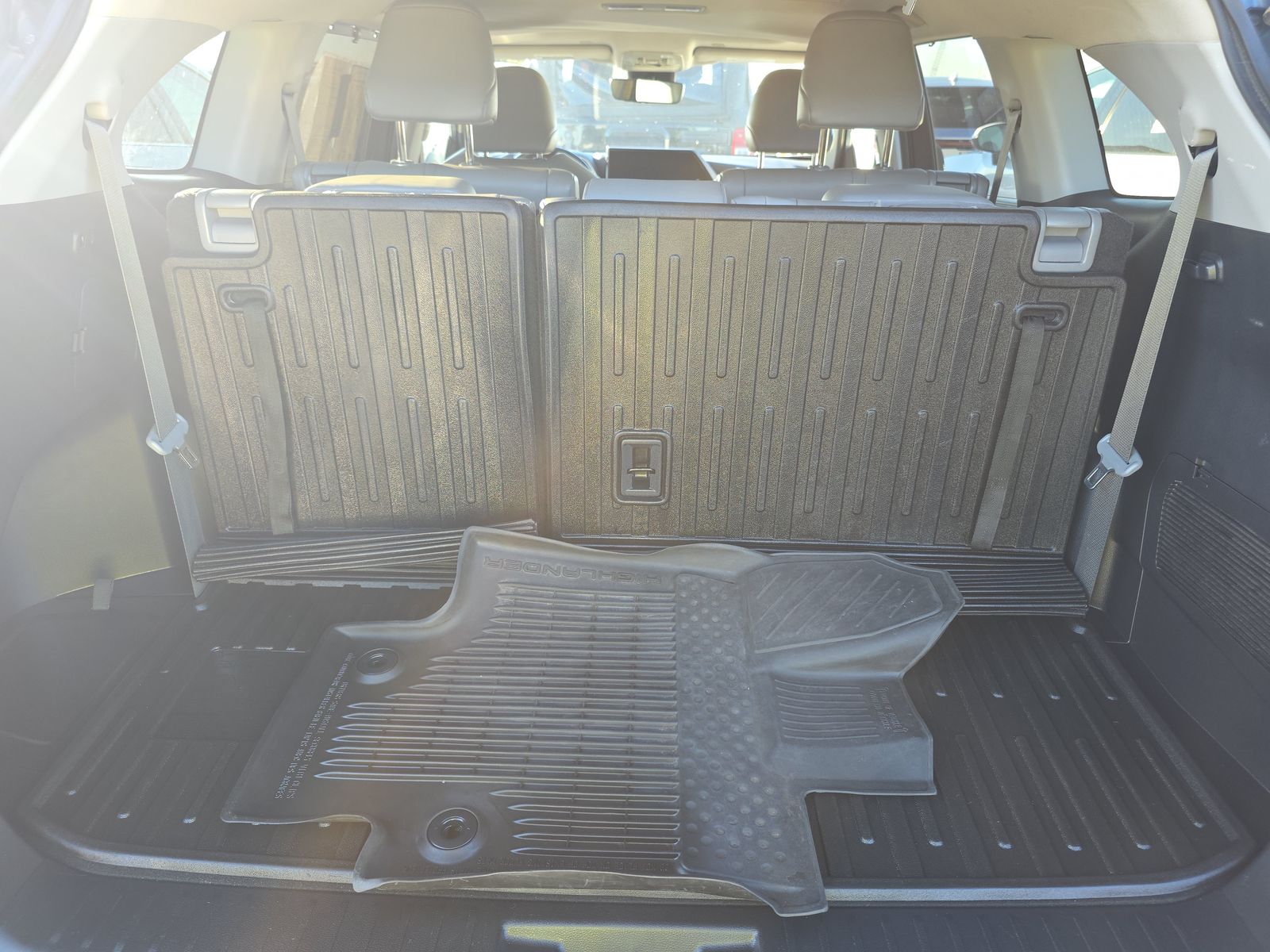 2023 Toyota Highlander XLE FWD