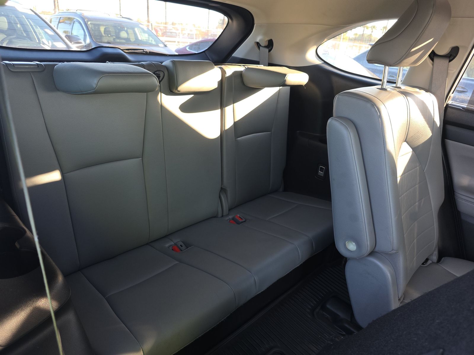 2023 Toyota Highlander XLE FWD