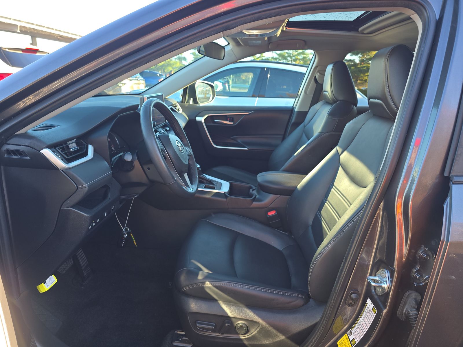 2023 Toyota RAV4 XLE Premium AWD