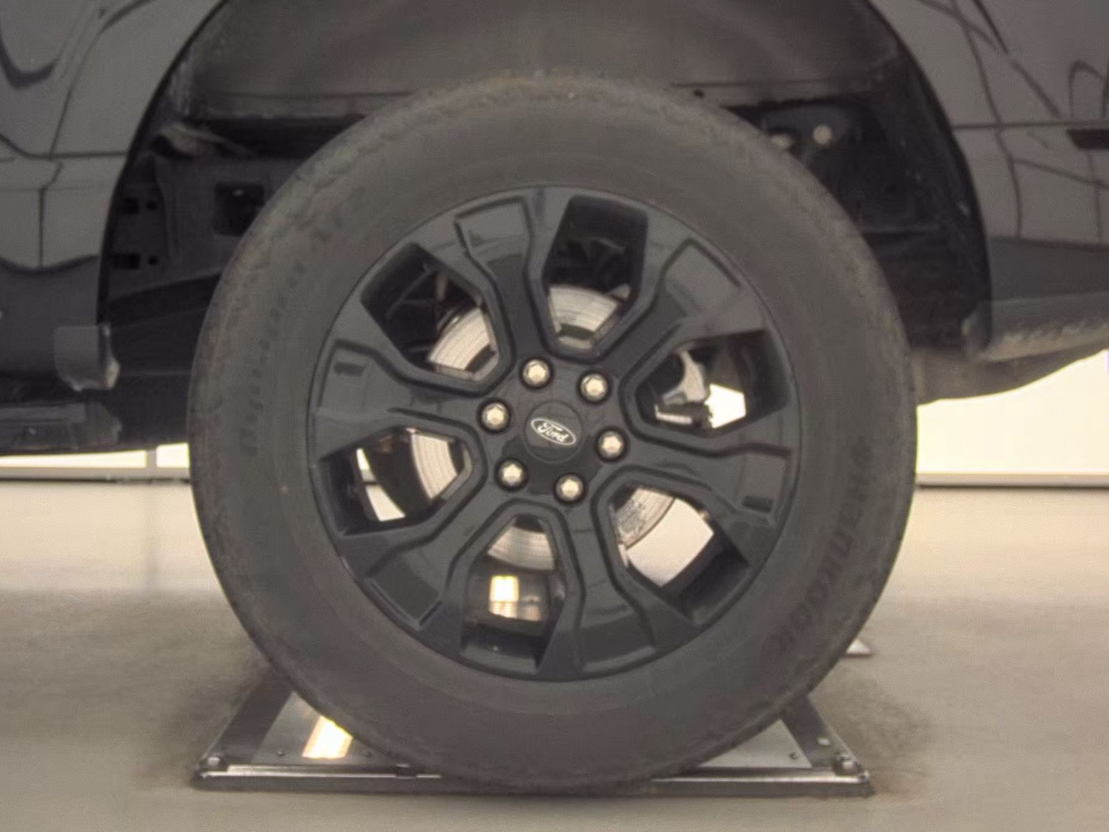 2023 Ford F-150 Lariat AWD