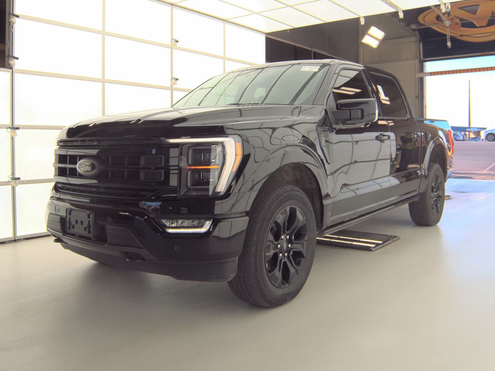 2023 Ford F-150 Lariat AWD