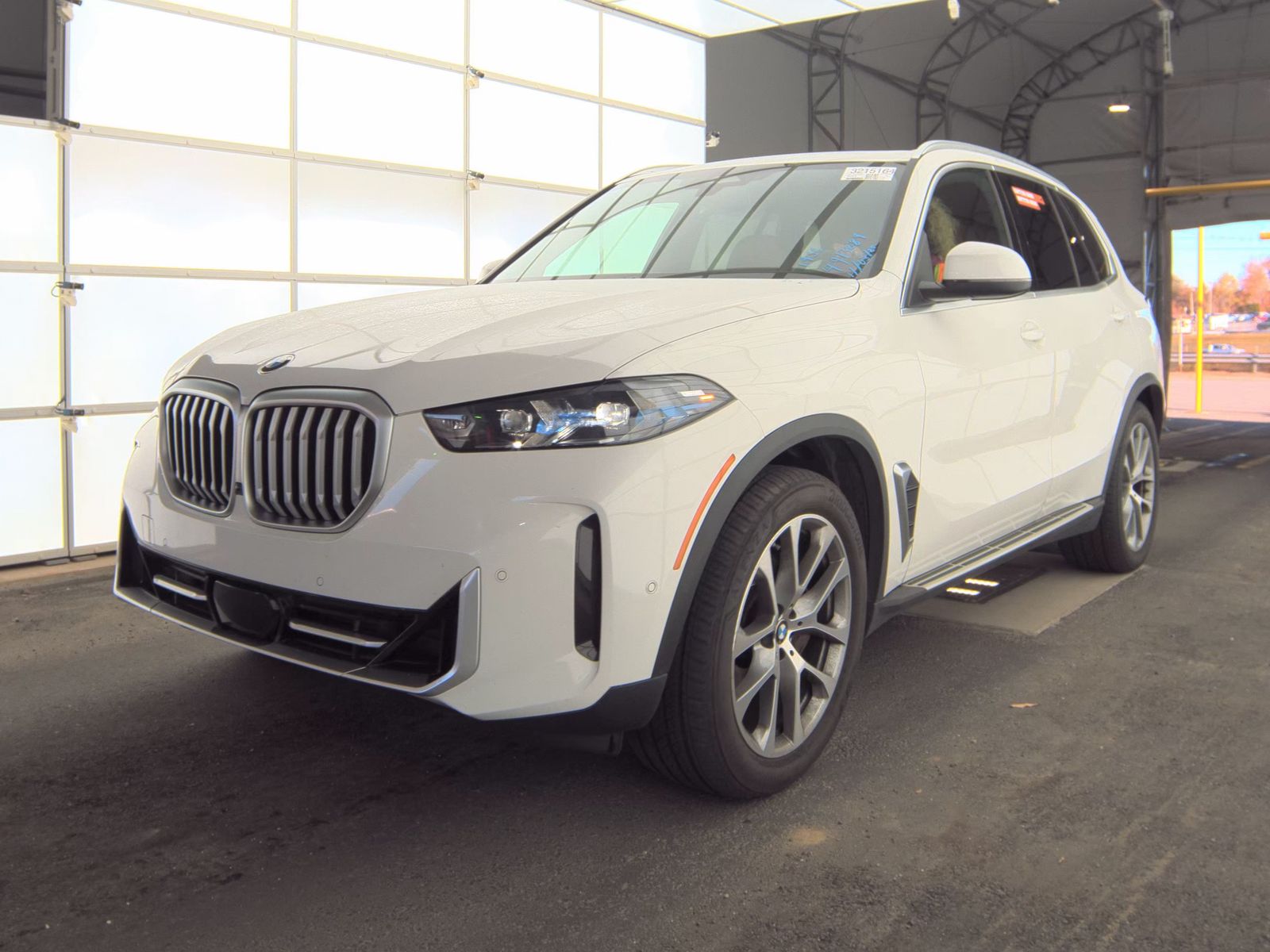 2025 BMW X5 xDrive40i AWD