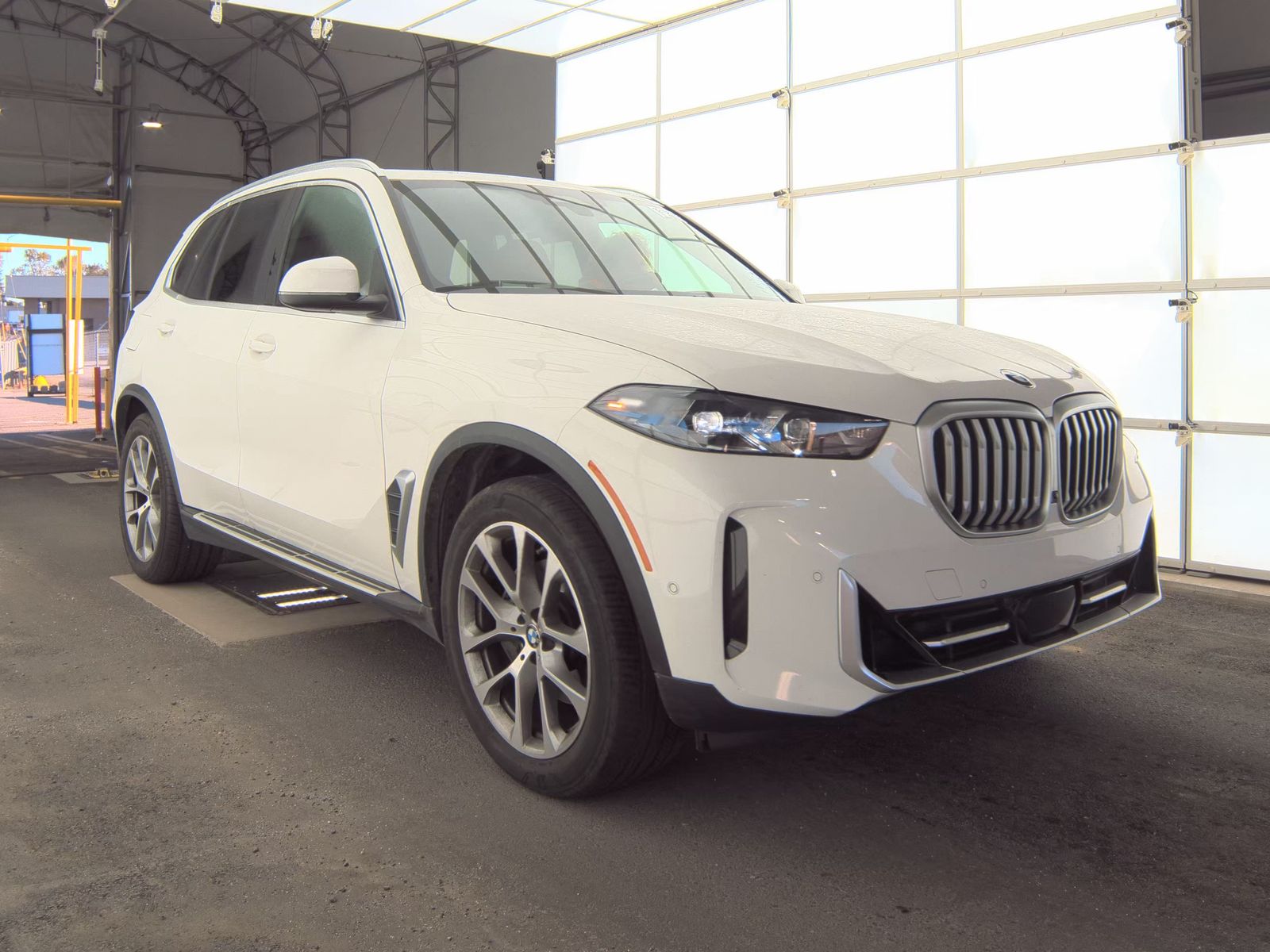 2025 BMW X5 xDrive40i AWD