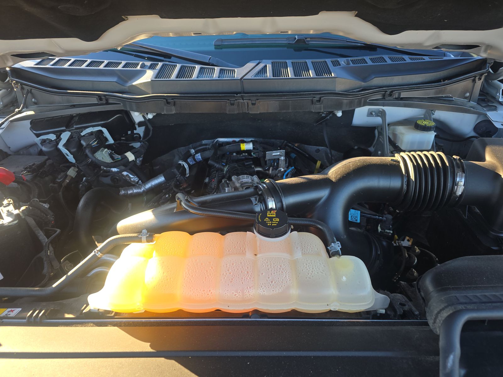 2023 Ford F-150 Lariat AWD