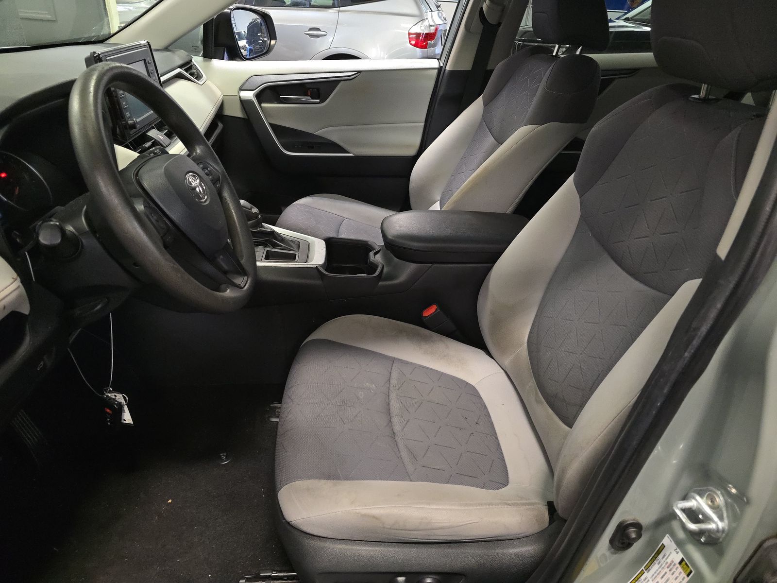 2022 Toyota RAV4 XLE FWD