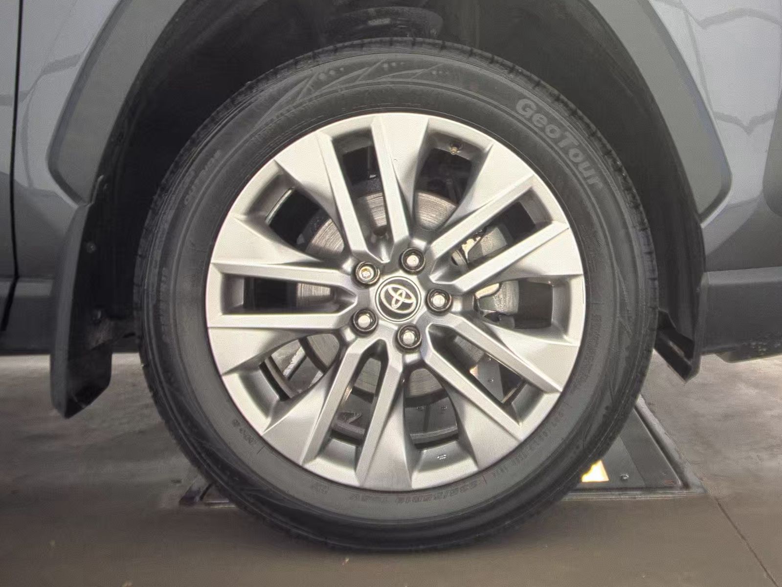 2023 Toyota RAV4 XLE Premium AWD