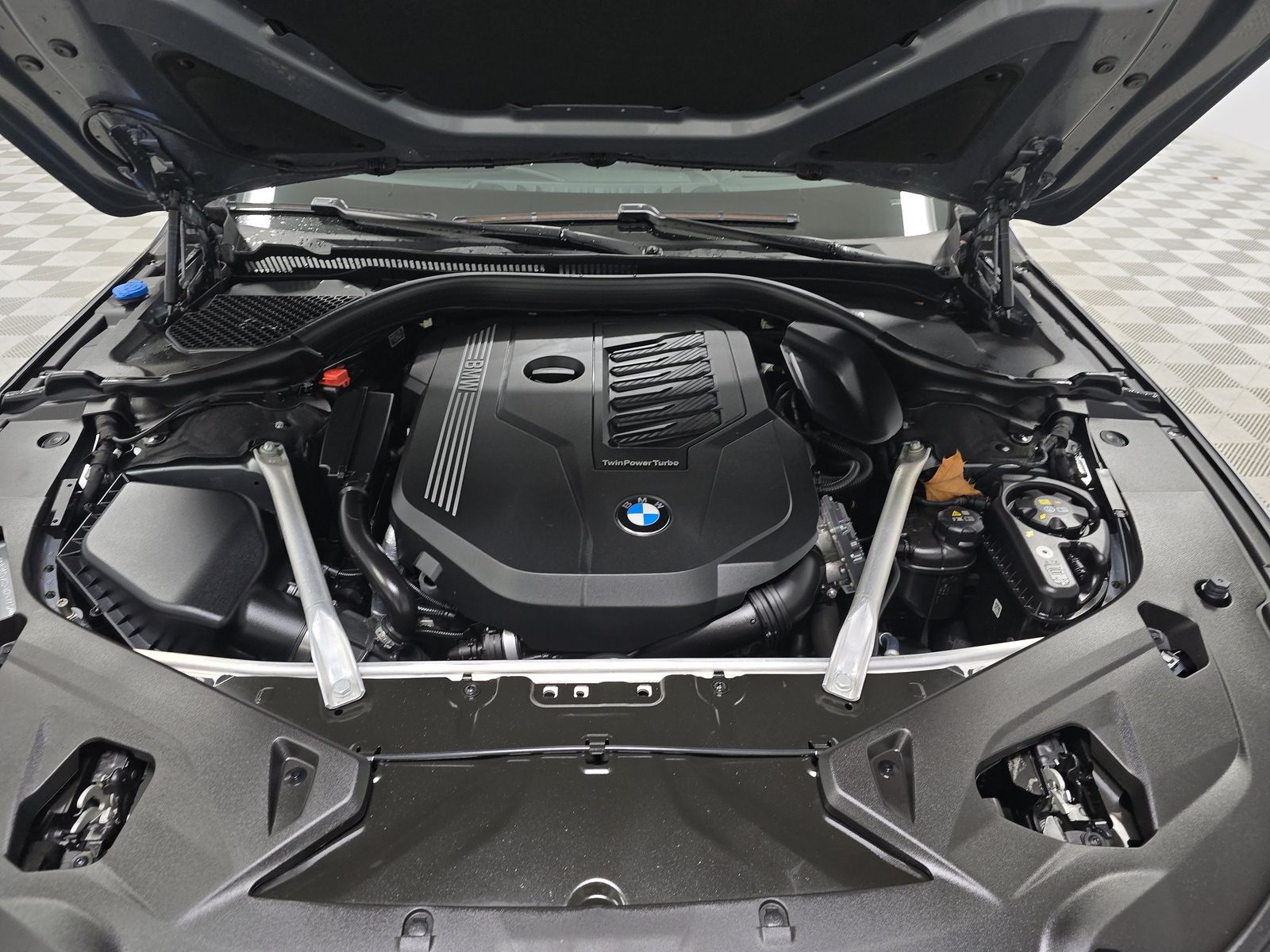 2024 BMW 8 Series 840i RWD