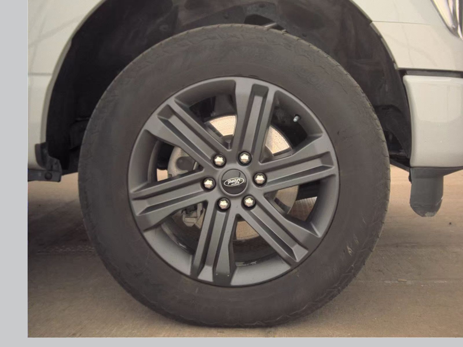 2023 Ford F-150 Lariat AWD