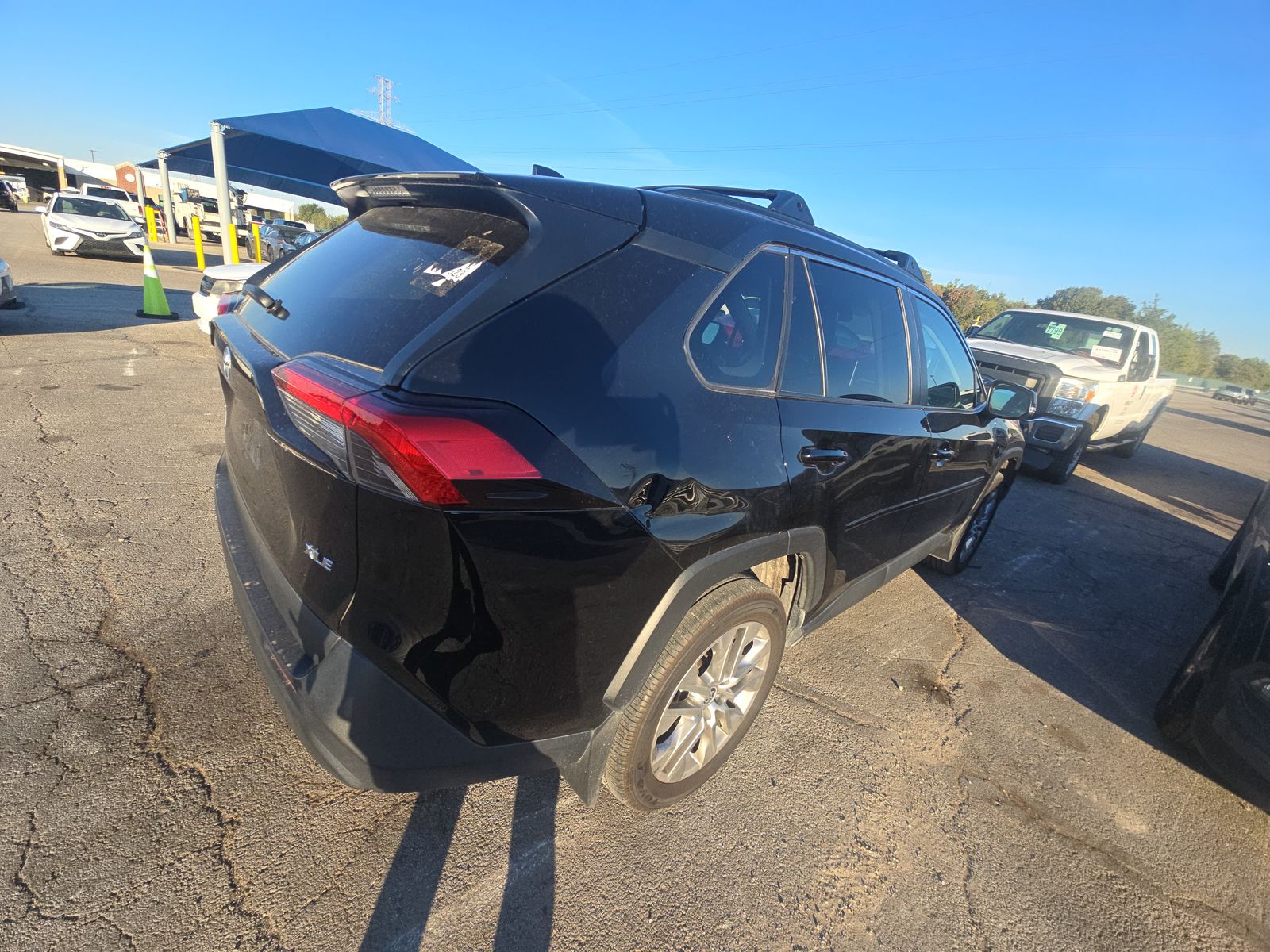 2023 Toyota RAV4 XLE Premium FWD