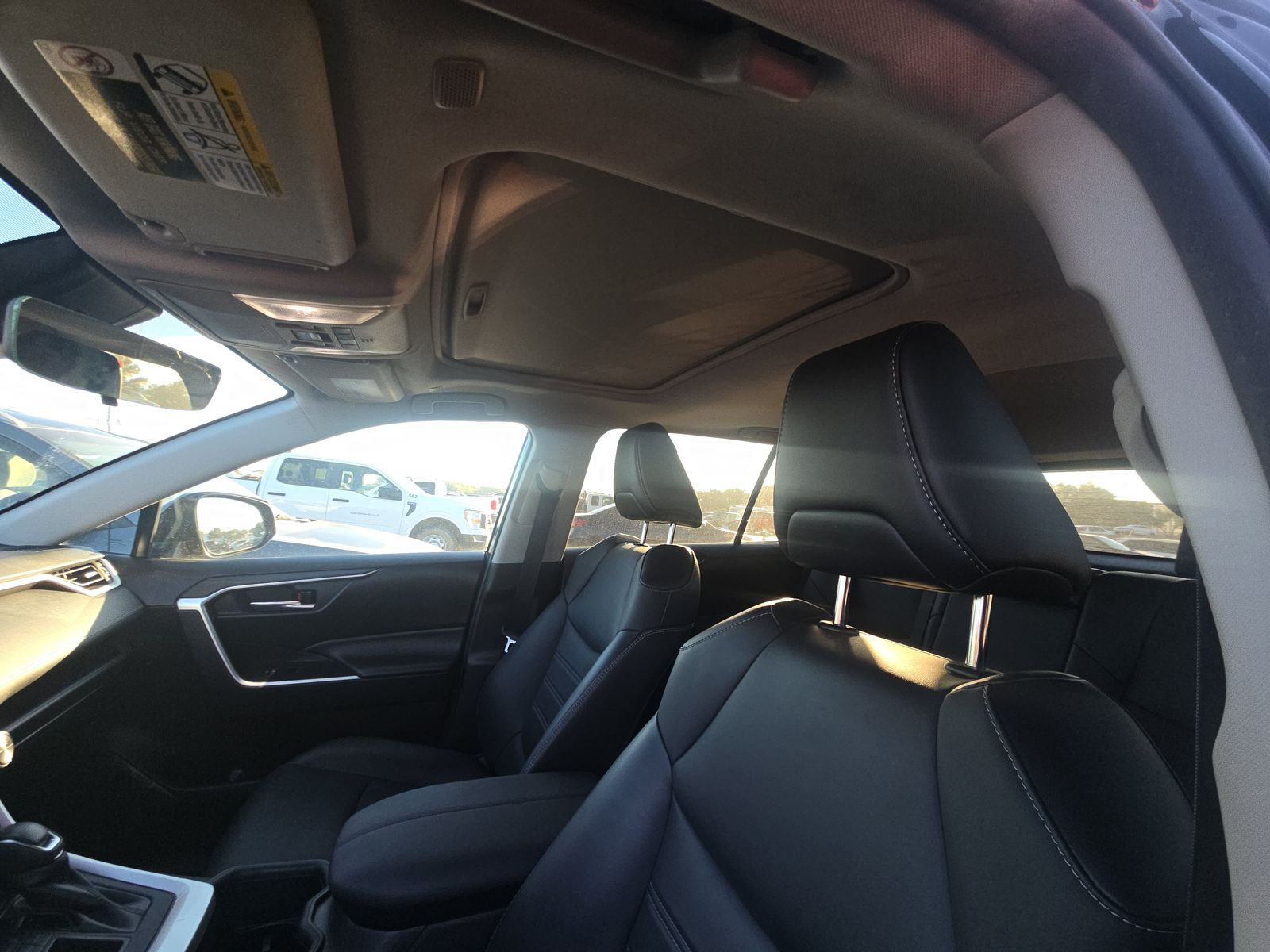 2023 Toyota RAV4 XLE Premium FWD