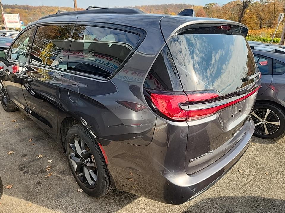 2023 Chrysler Pacifica Touring L AWD