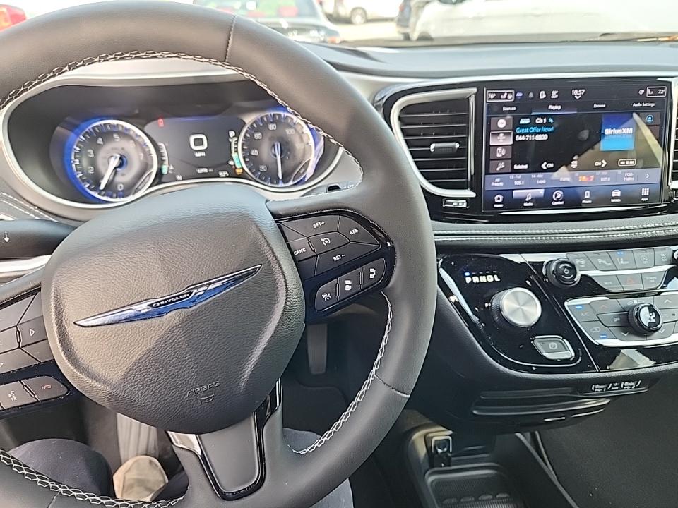 2023 Chrysler Pacifica Touring L AWD