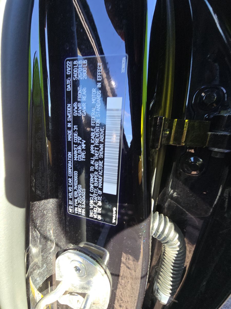 2022 Volvo XC60 B5 Inscription AWD