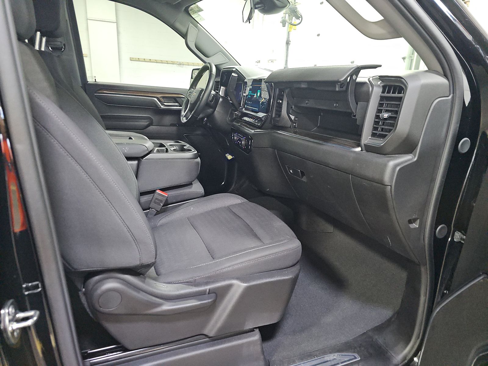 2024 Chevrolet Silverado 1500 LT AWD