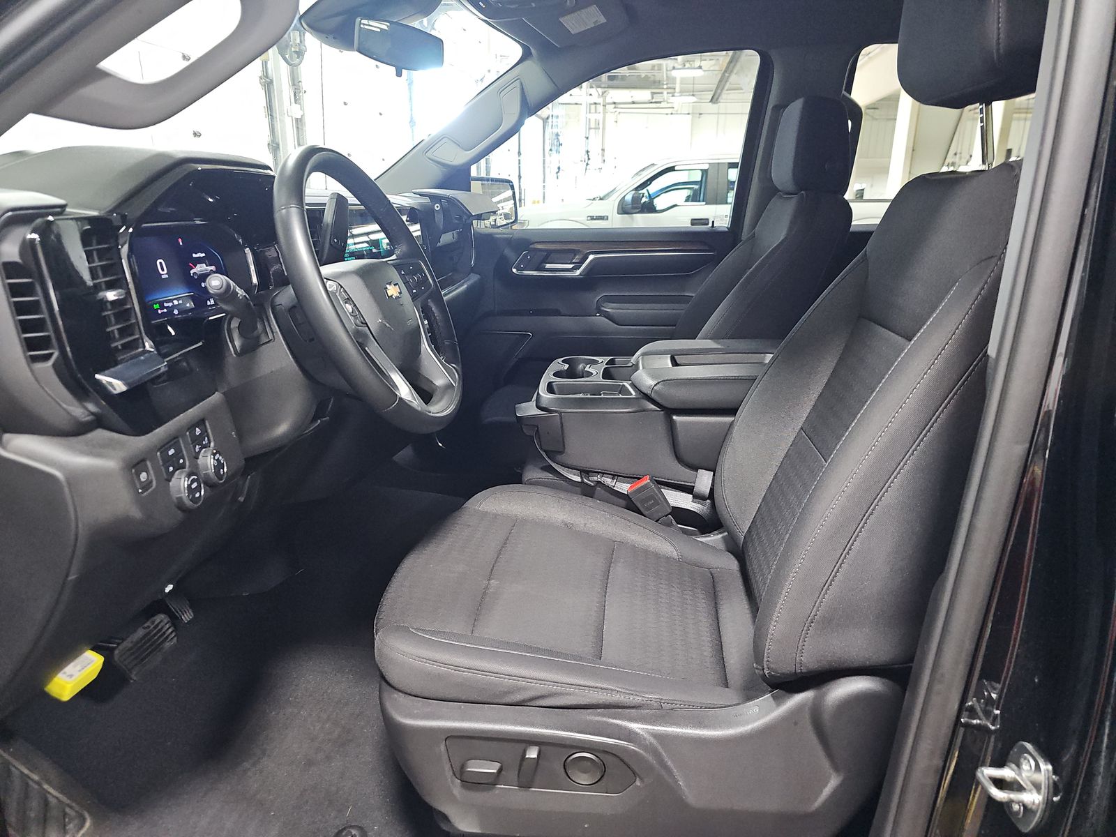 2024 Chevrolet Silverado 1500 LT AWD