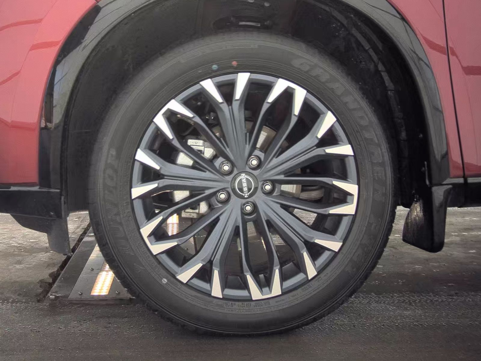 2025 Nissan Rogue Platinum AWD