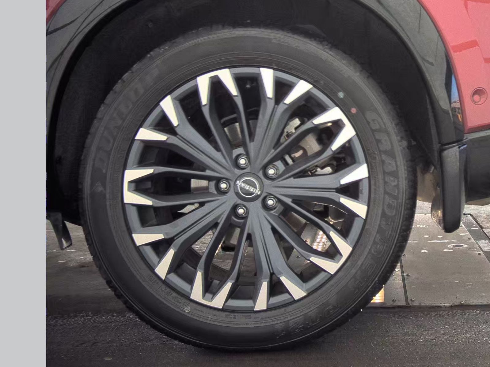 2025 Nissan Rogue Platinum AWD