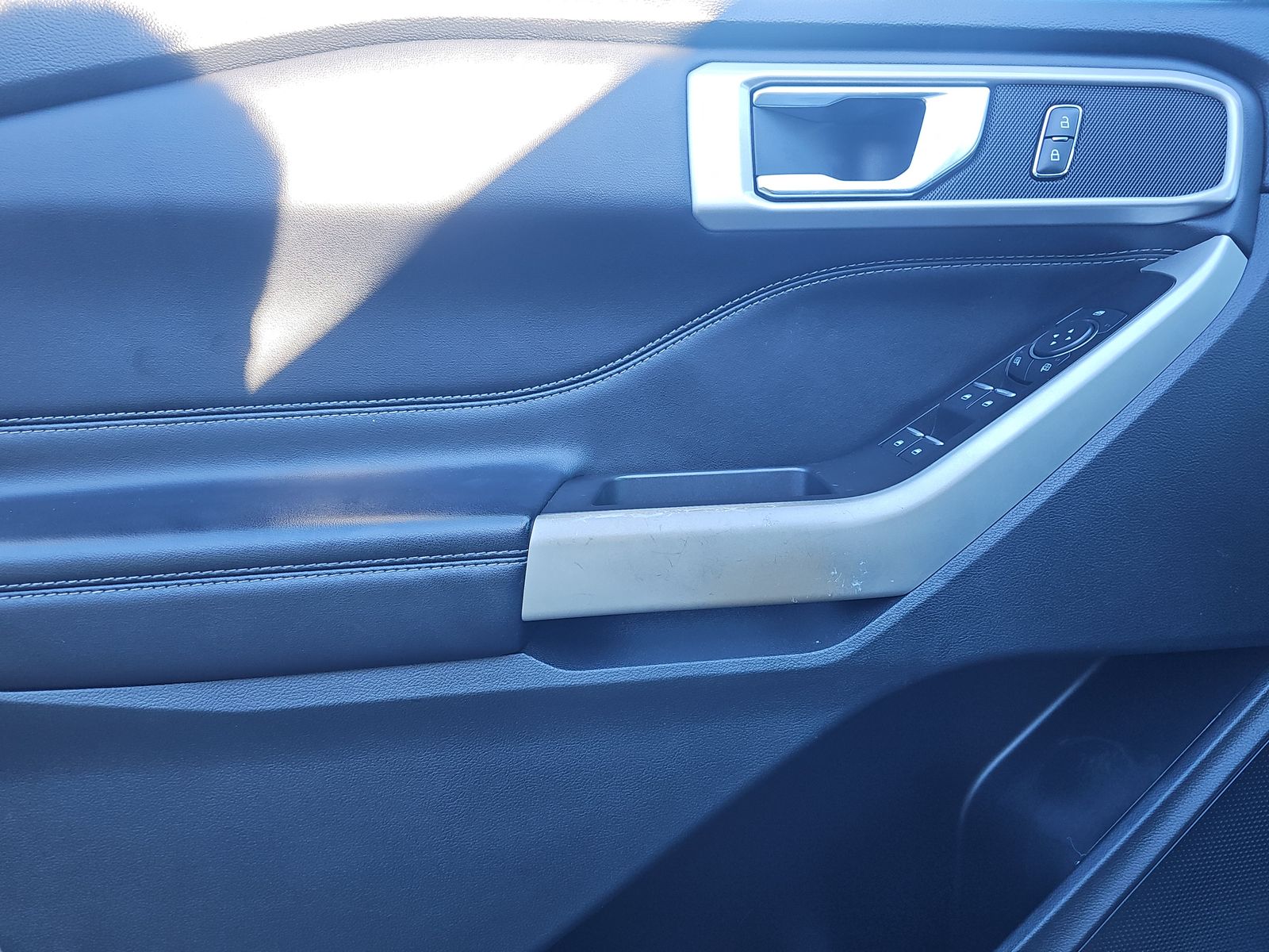 2022 Ford Explorer XLT AWD