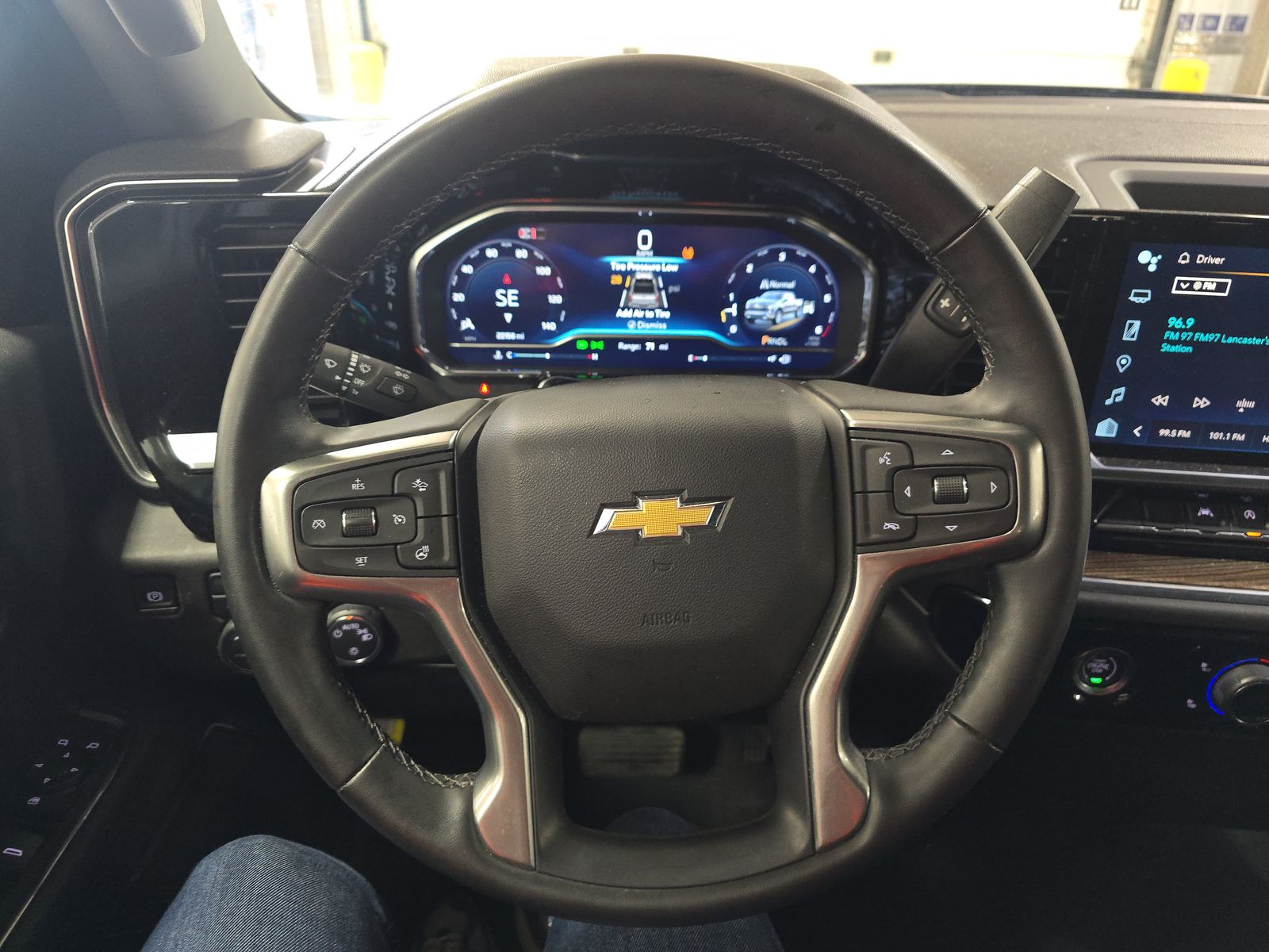 2024 Chevrolet Silverado 1500 LT AWD