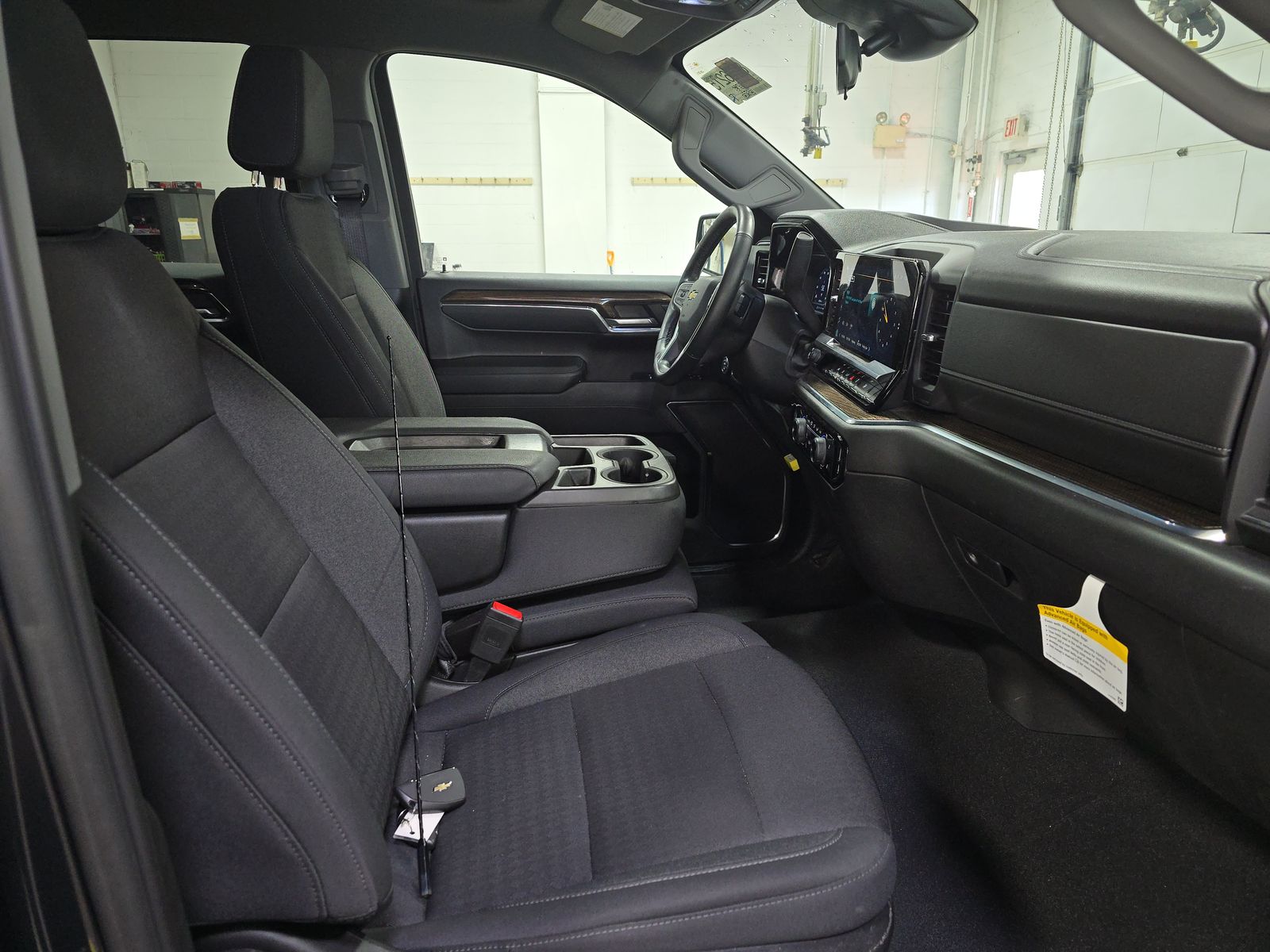 2024 Chevrolet Silverado 1500 LT AWD