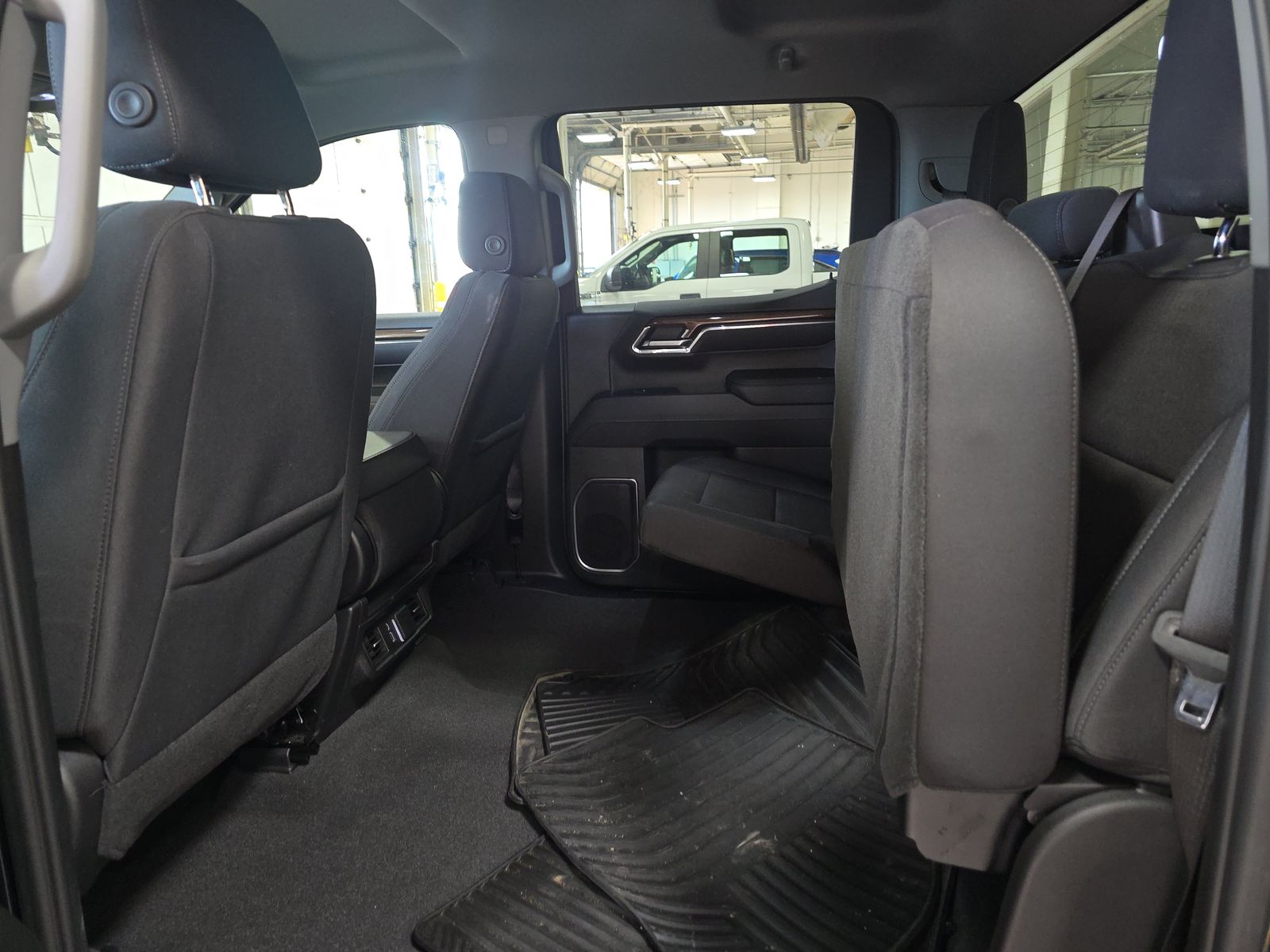 2024 Chevrolet Silverado 1500 LT AWD