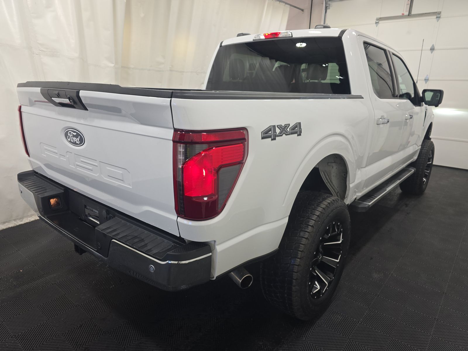 2024 Ford F-150 XLT AWD