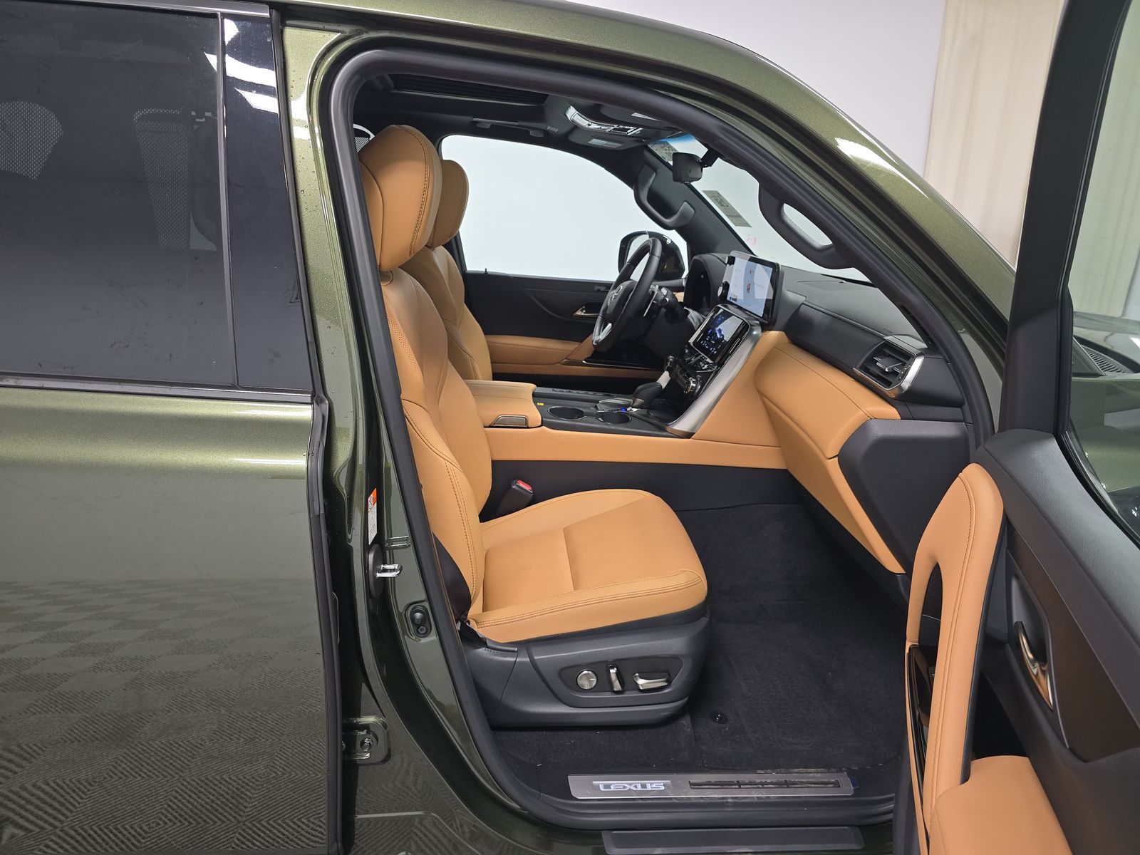 2025 Lexus LX LX 700h Luxury AWD