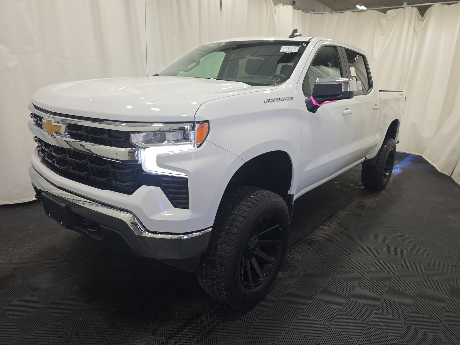 2025 Chevrolet Silverado 1500 LT AWD