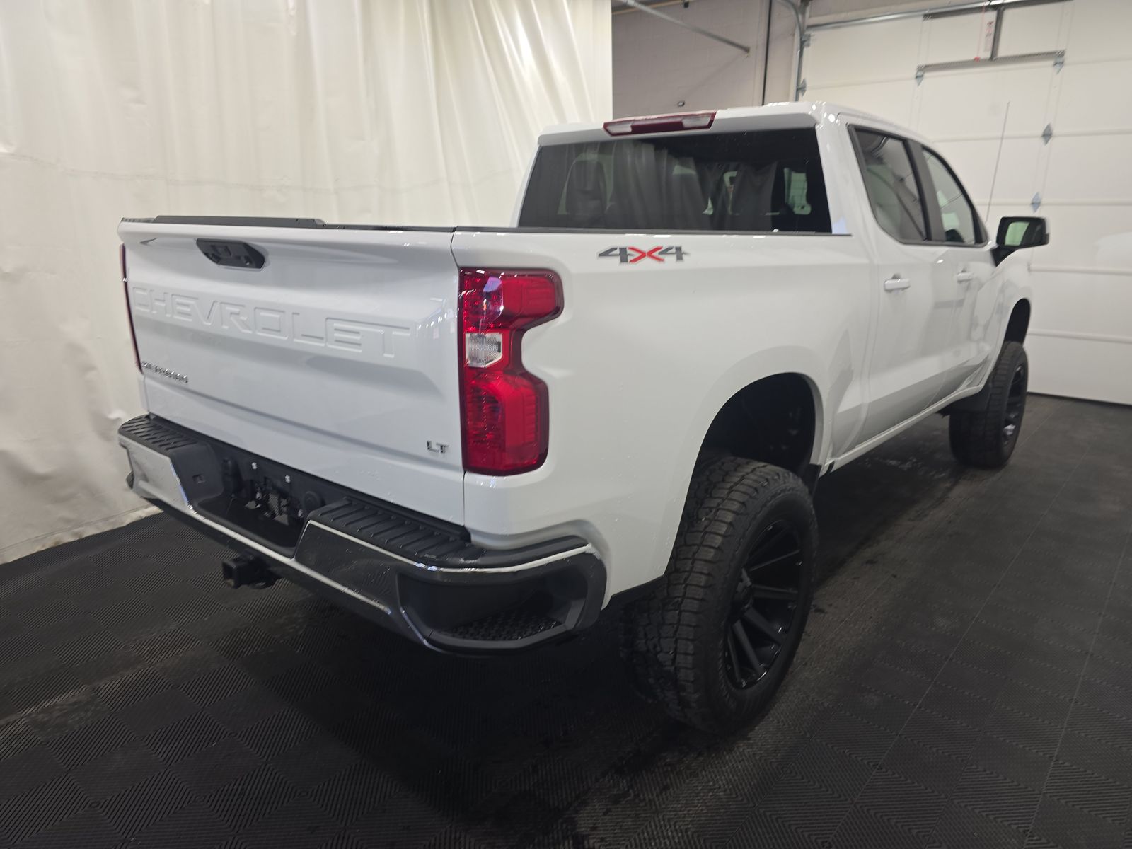 2025 Chevrolet Silverado 1500 LT AWD
