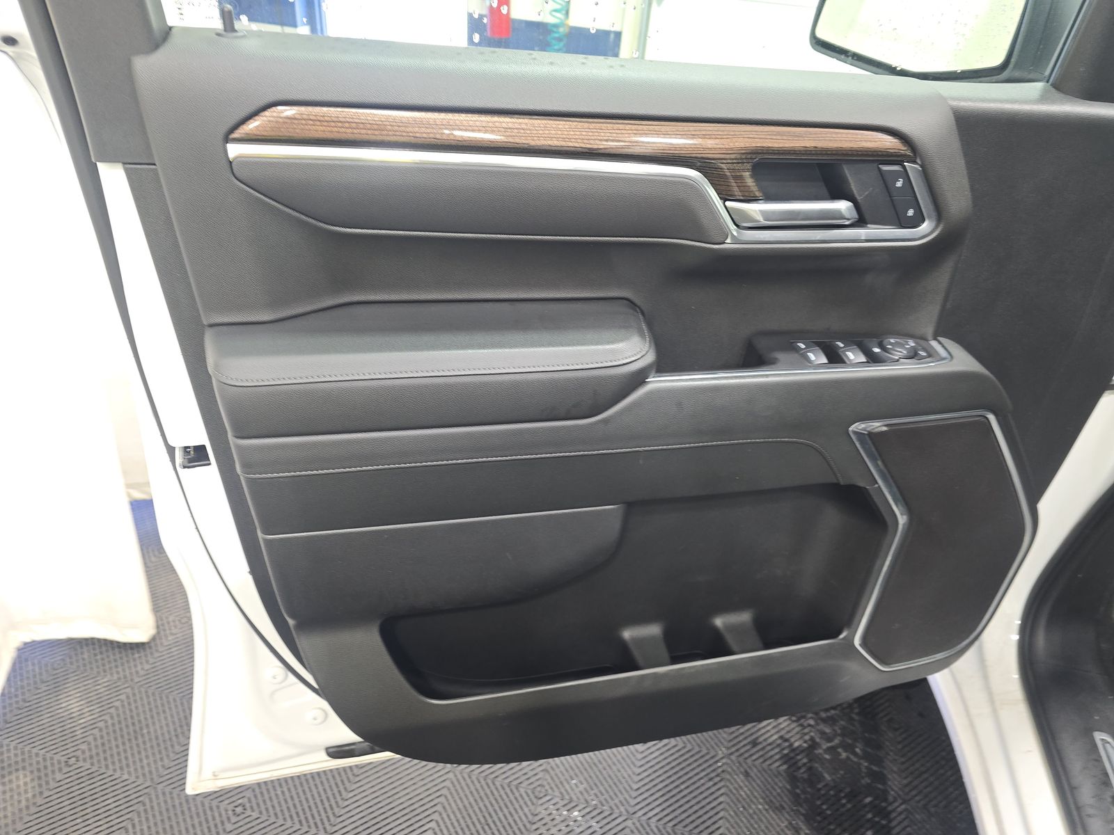 2025 Chevrolet Silverado 1500 LT AWD