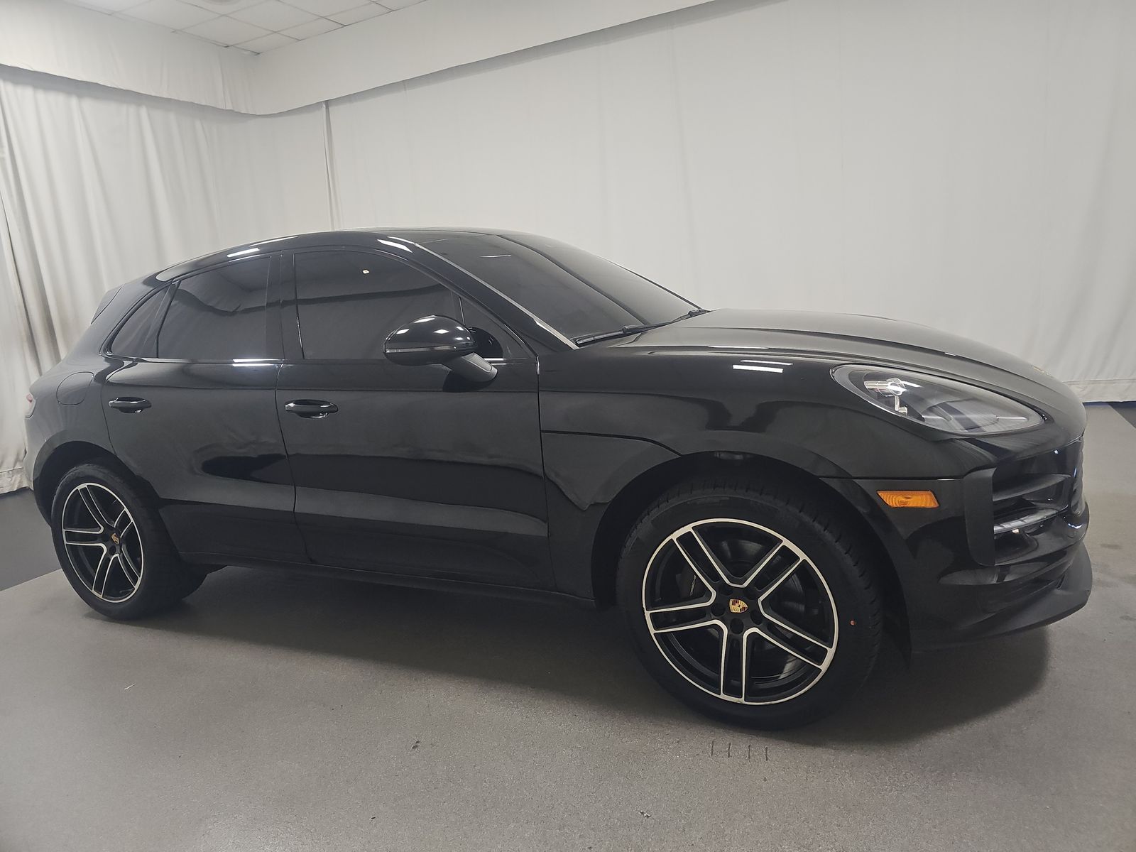 2020 Porsche Macan Base AWD