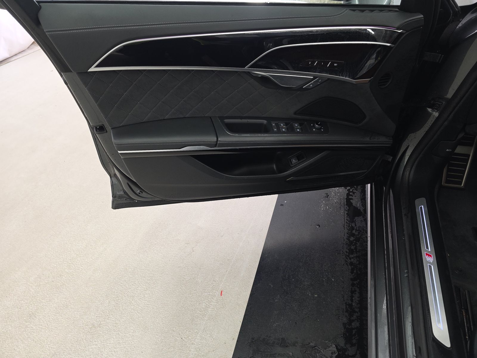 2023 Audi S8 Base AWD